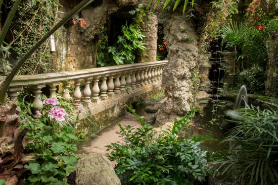 dewston gardens and grotto
