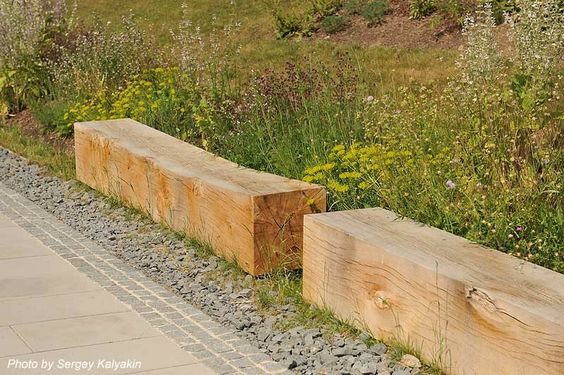 Wooden block benches (Sergey Kalyakin)